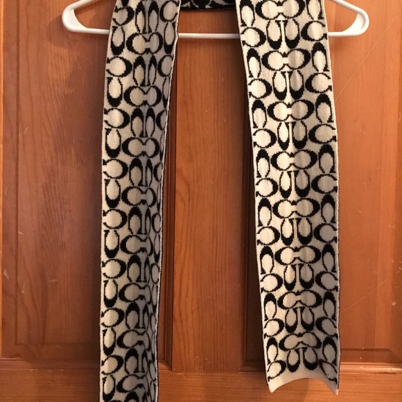 Coach scarf - Picture 1 of 3